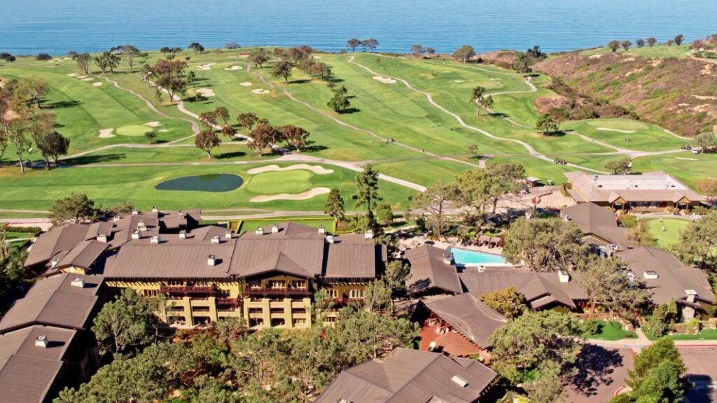 torrey pines course and lodge.